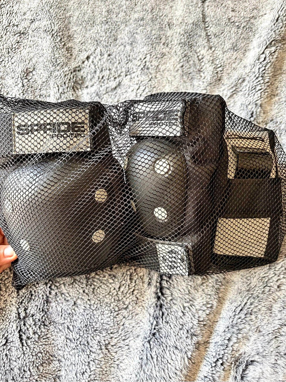 SPORTS Protective Gear Set in Black Like New